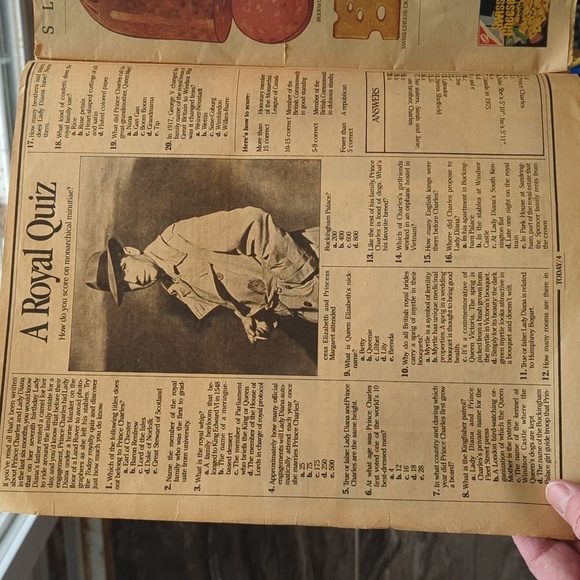 Charles  and Diana Wedding Commemorative Newspaper issue - Picture 2 of 5